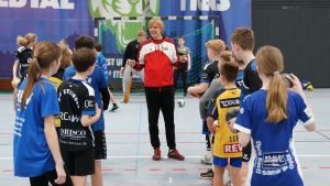 (Angefragt) VIP-Gast beim Weihnachts-Handballcamp: Junioren-Nationaltorhüter David Späth 
